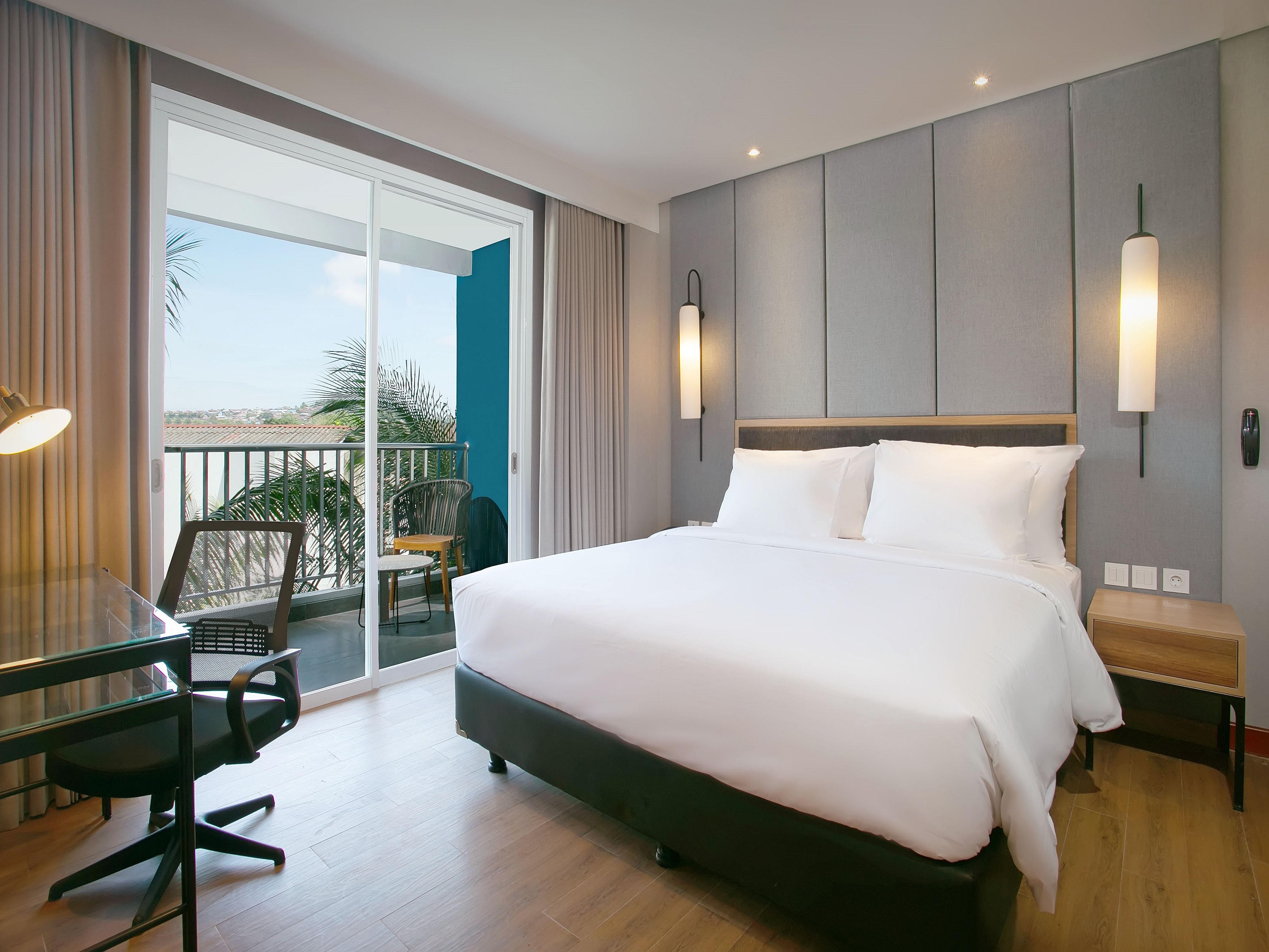 Blue Sky Hotel Balikpapan Exterior photo