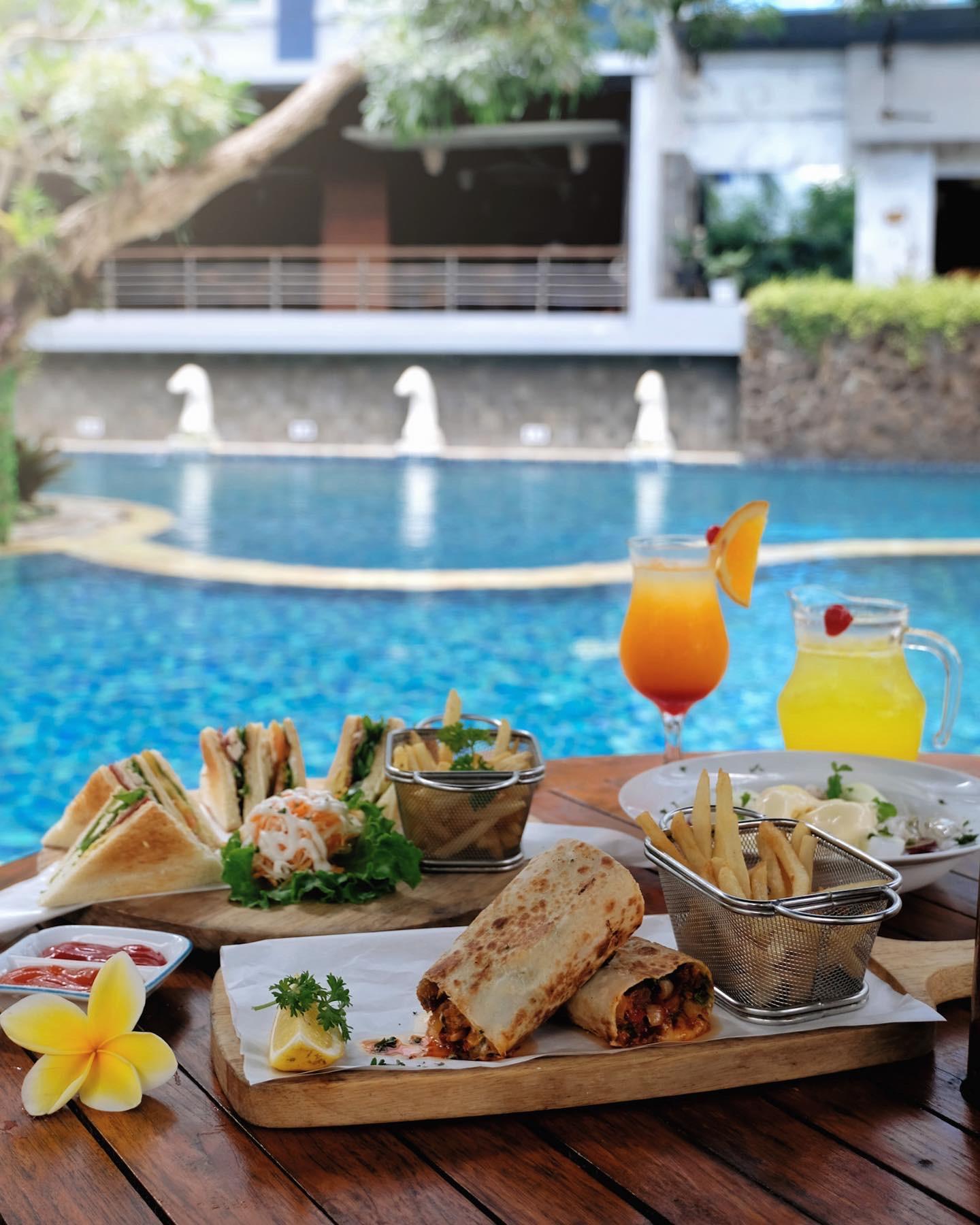 Blue Sky Hotel Balikpapan Exterior photo